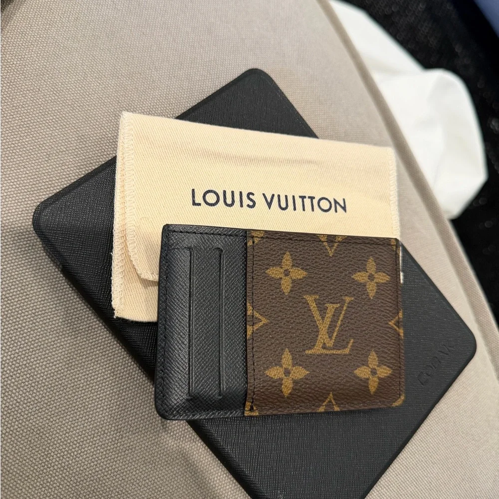 Louis Vuitton Monogram Neo Brown and Black Card Holder - Picture 2 of 10